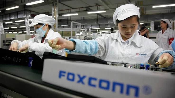 India Smartphone Manufacturing: The Next Tech Superpower?